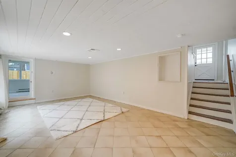 2 Bay Place Bay Shore NY 11751
