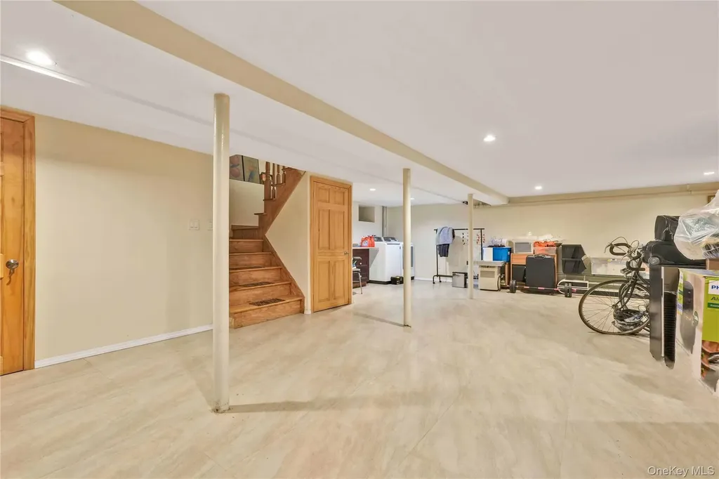 3029 143rd Street Flushing NY 11354