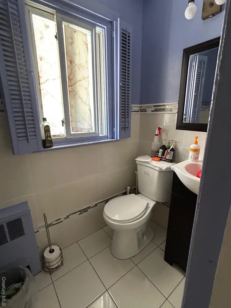 863 E 221st Street Bronx NY 10467