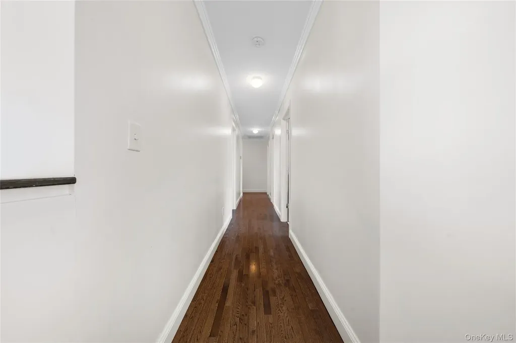 27 Lilac Lane Ridge NY 11961