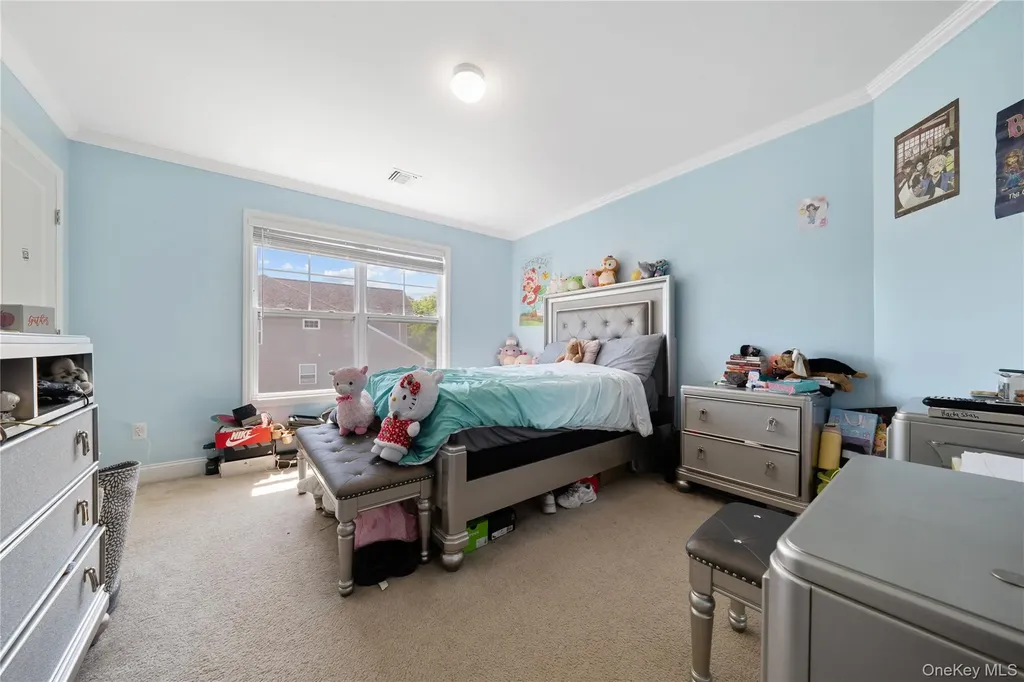 27 Lilac Lane Ridge NY 11961