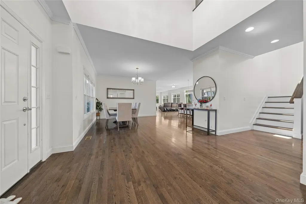 27 Lilac Lane Ridge NY 11961