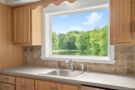 70 Upper Shad Road Pound Ridge NY 10576