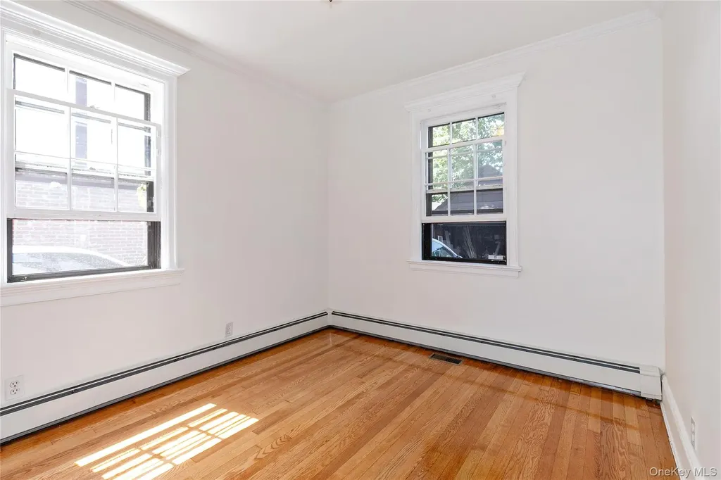 73 Jayson Avenue Great Neck NY 11021