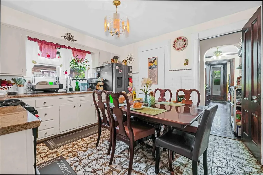 85-34 121st Street Kew Gardens NY 11415