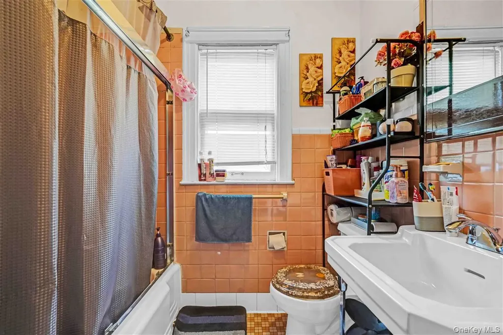 85-34 121st Street Kew Gardens NY 11415