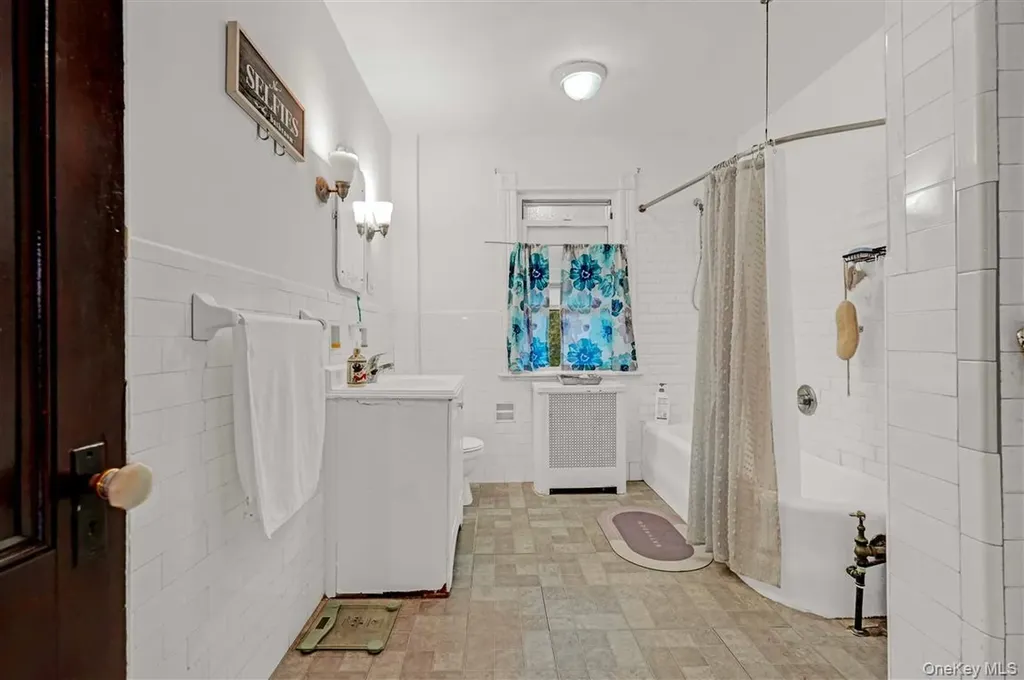 85-34 121st Street Kew Gardens NY 11415