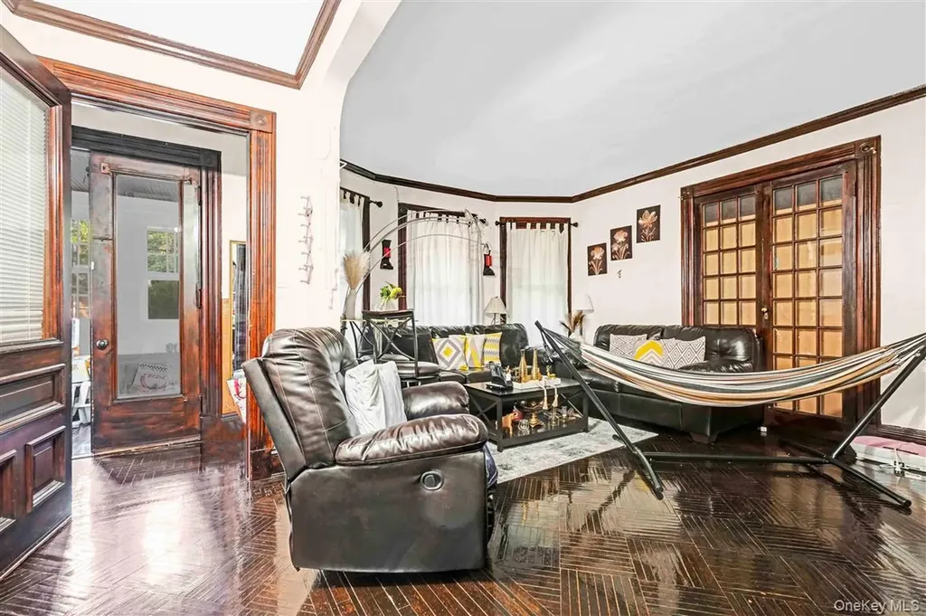 85-34 121st Street Kew Gardens NY 11415