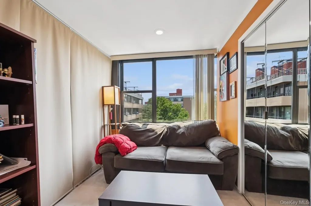 162-40 9th Avenue Beechhurst NY 11357