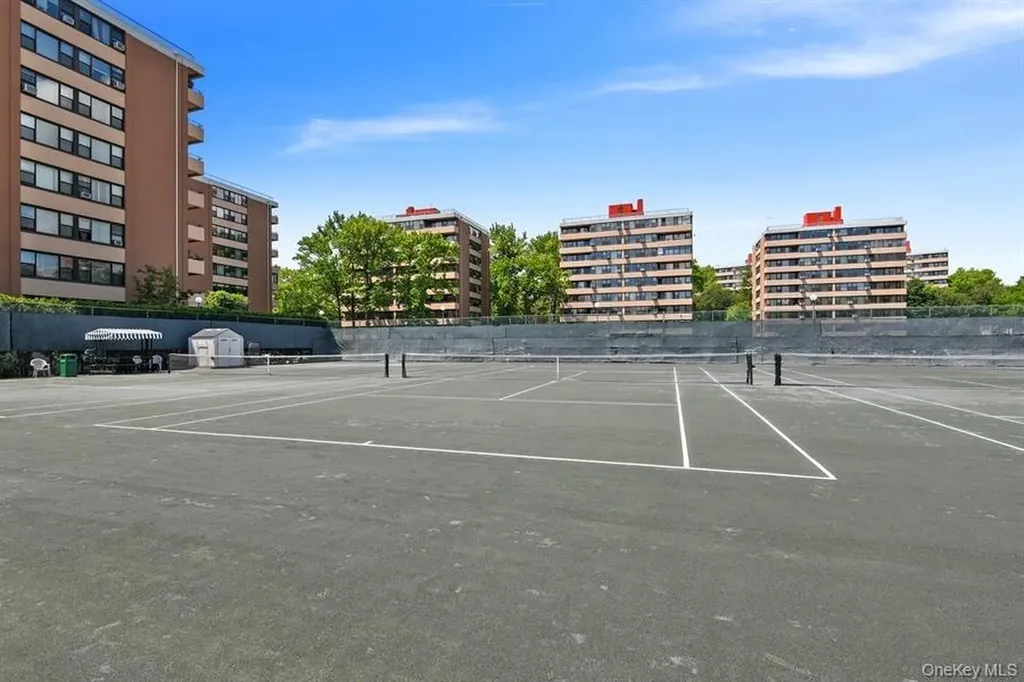 162-40 9th Avenue Beechhurst NY 11357