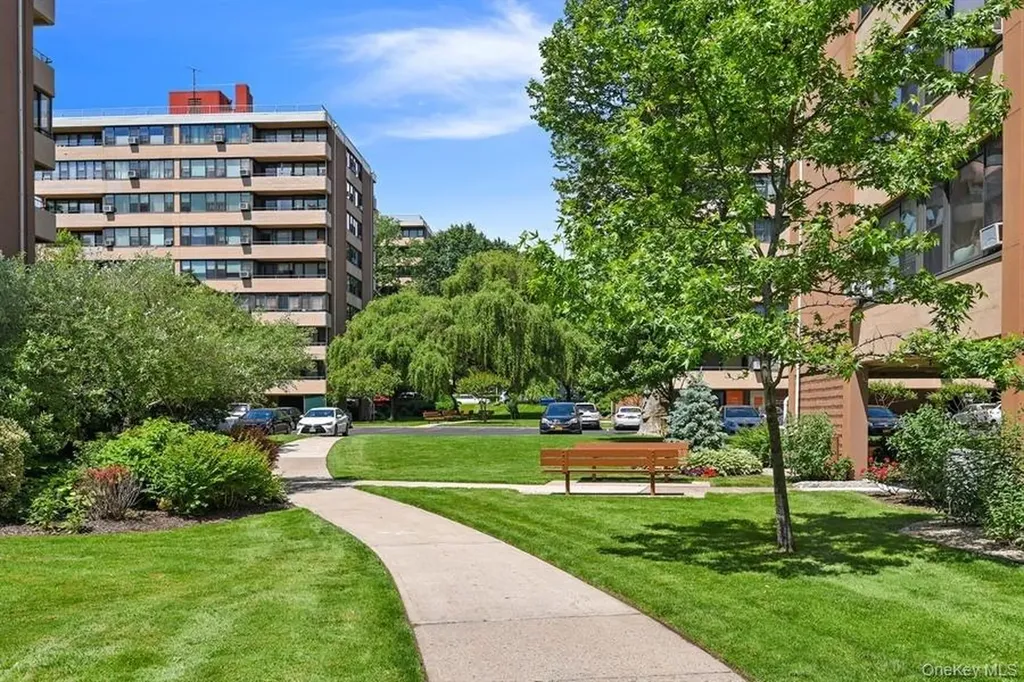 162-40 9th Avenue Beechhurst NY 11357