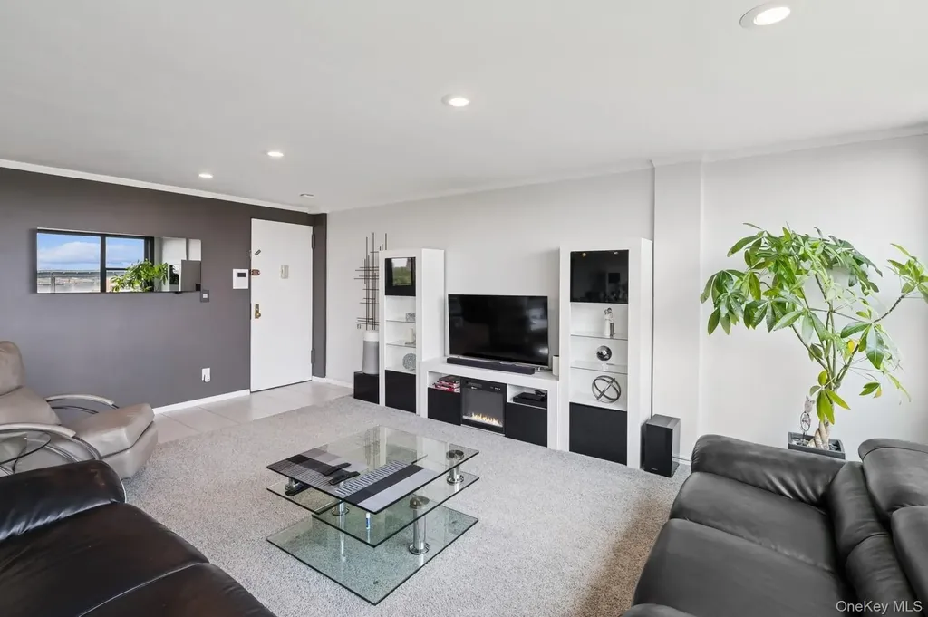 162-40 9th Avenue Beechhurst NY 11357