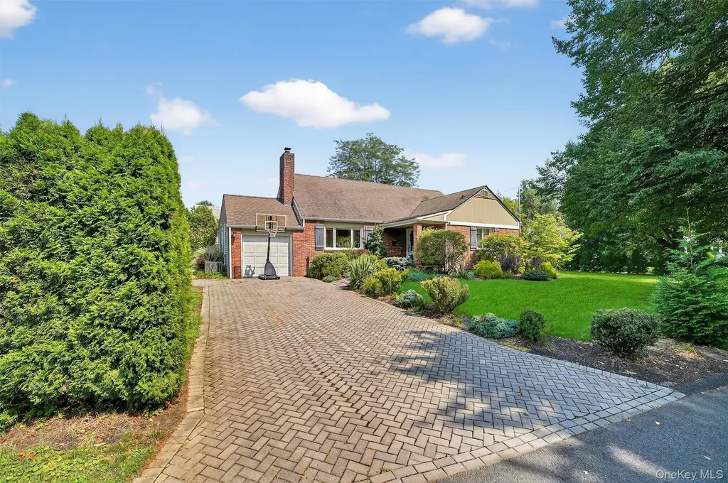 70 Atherstone Road Scarsdale NY 10583