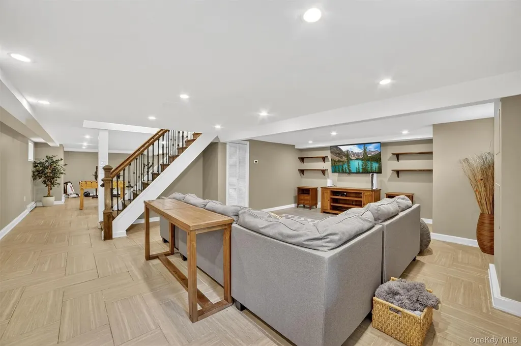 70 Atherstone Road Scarsdale NY 10583