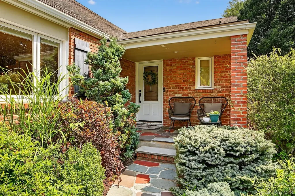 70 Atherstone Road Scarsdale NY 10583