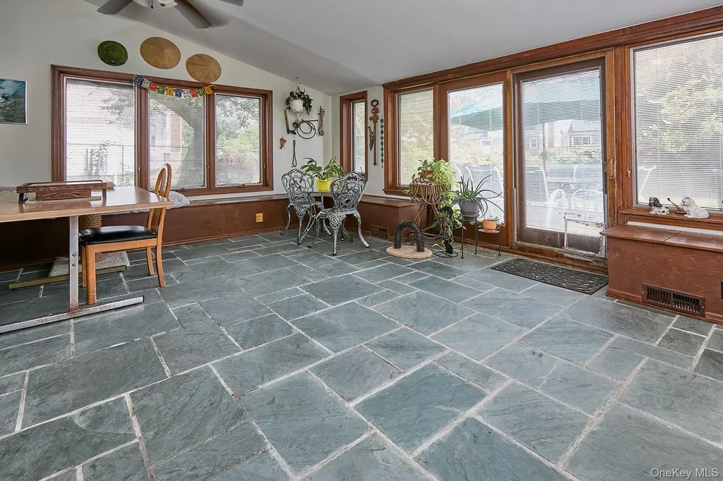 1067 Ashley Drive Valley Stream NY 11580