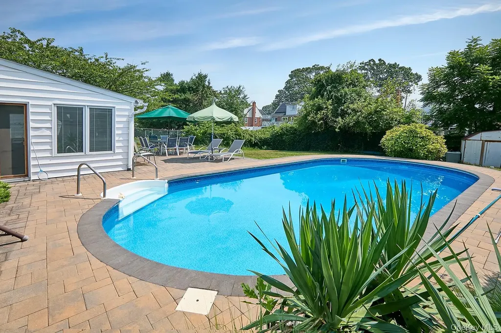 1067 Ashley Drive Valley Stream NY 11580