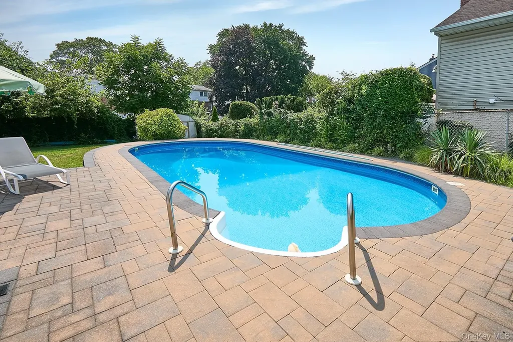 1067 Ashley Drive Valley Stream NY 11580