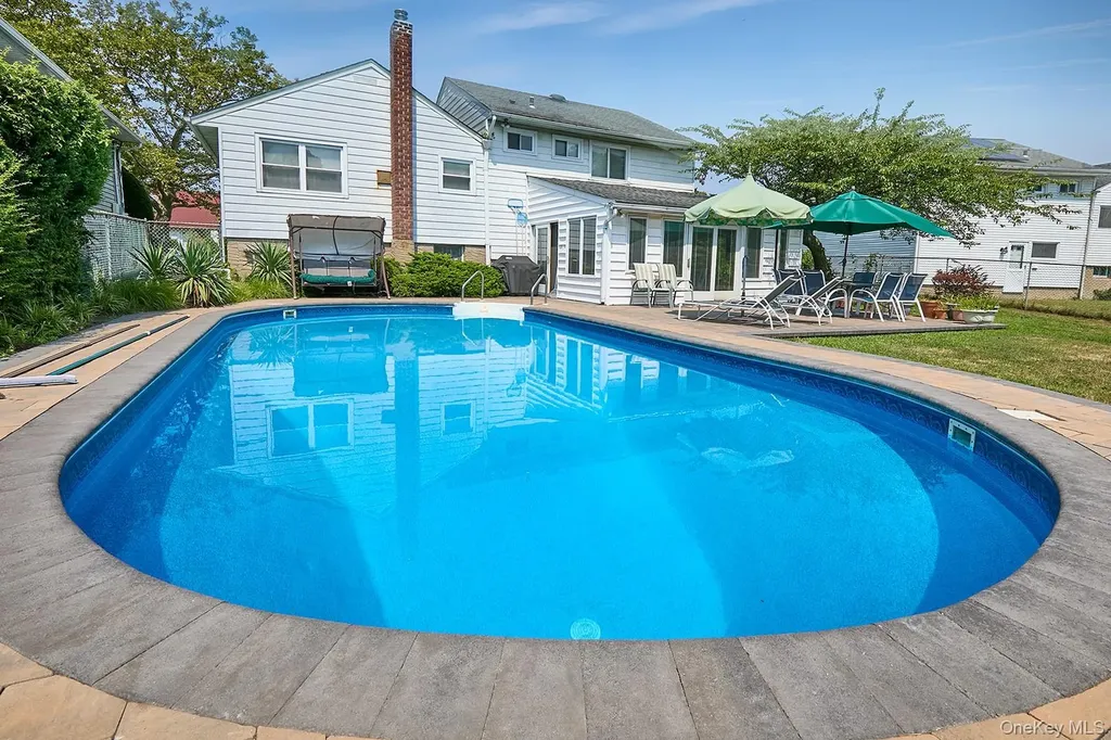 1067 Ashley Drive Valley Stream NY 11580