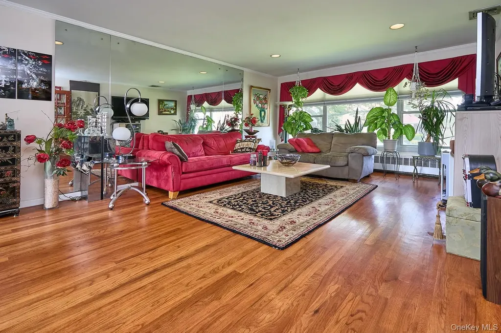 1067 Ashley Drive Valley Stream NY 11580
