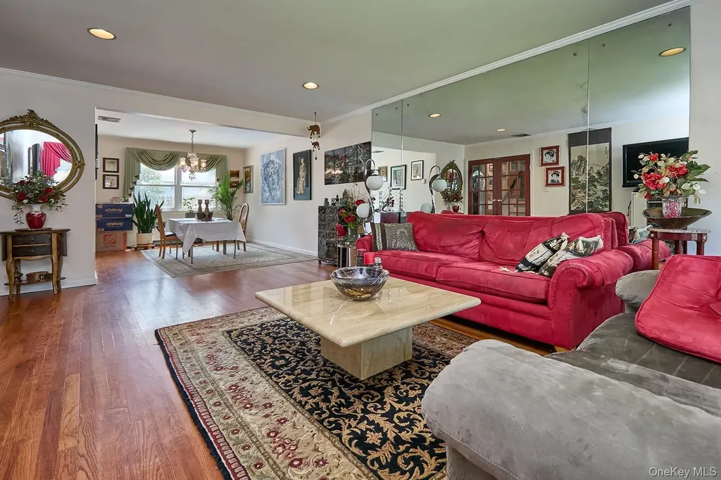 1067 Ashley Drive Valley Stream NY 11580