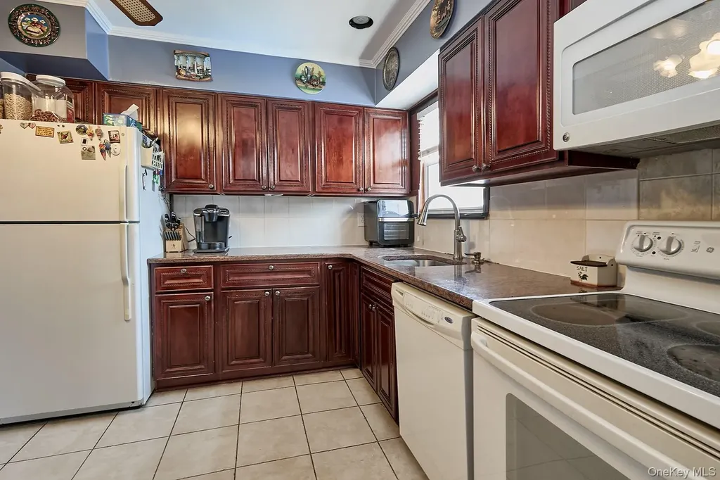 1067 Ashley Drive Valley Stream NY 11580