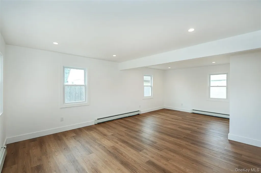 50 Carlls Path North Babylon NY 11703