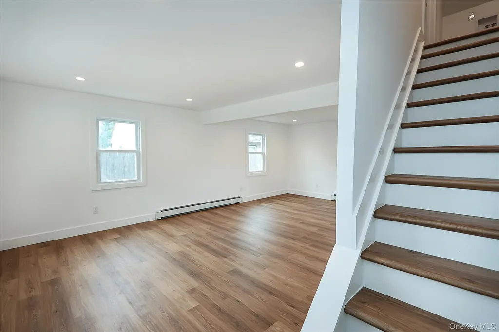 50 Carlls Path North Babylon NY 11703