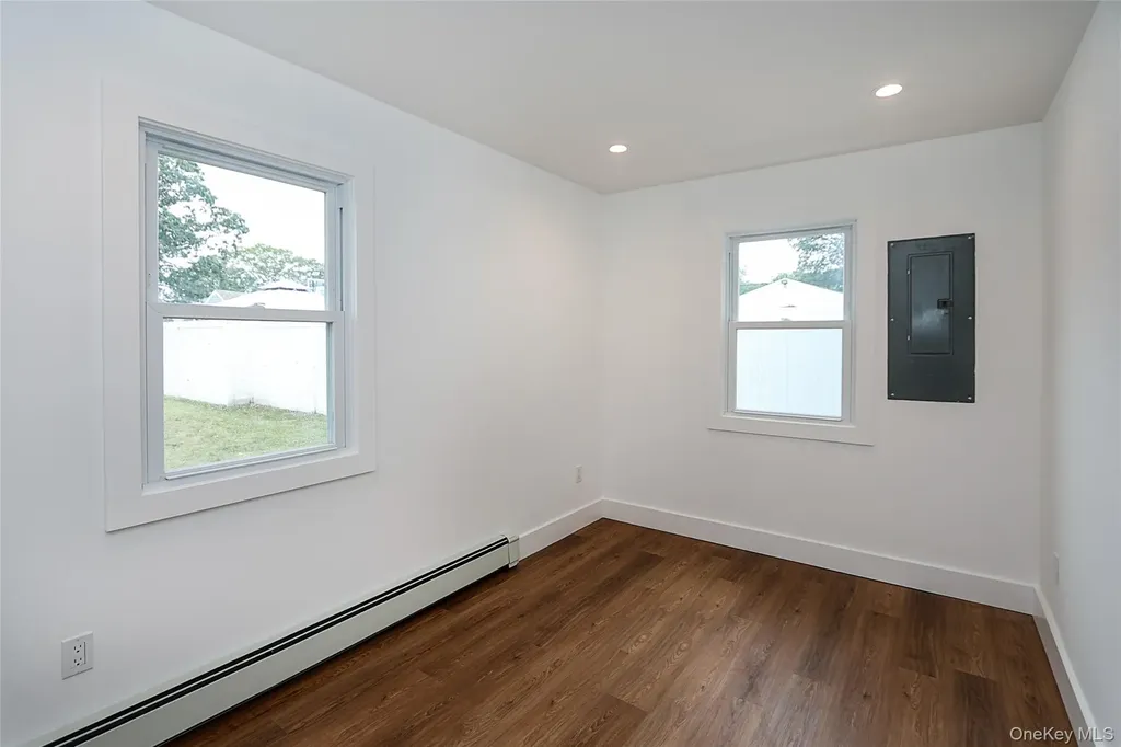 50 Carlls Path North Babylon NY 11703