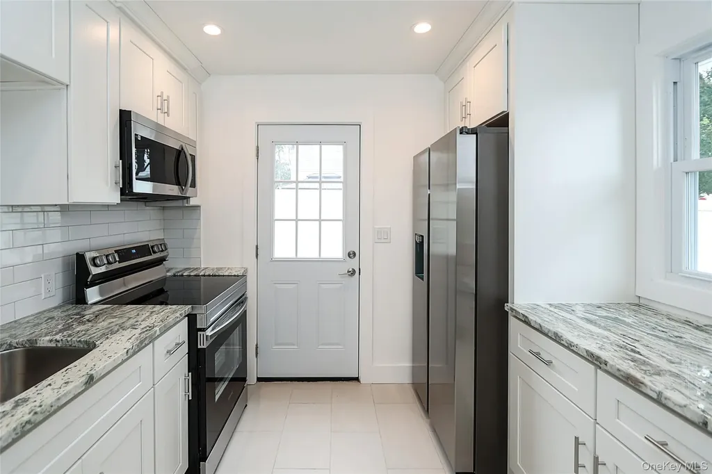 50 Carlls Path North Babylon NY 11703