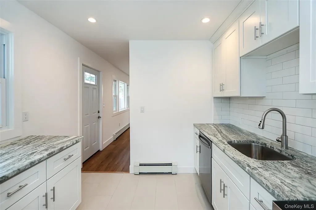 50 Carlls Path North Babylon NY 11703