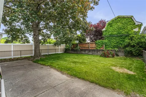 56-39 Francis Lewis Boulevard Bayside NY 11364