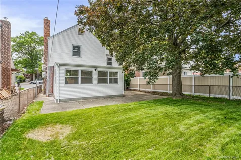 56-39 Francis Lewis Boulevard Bayside NY 11364