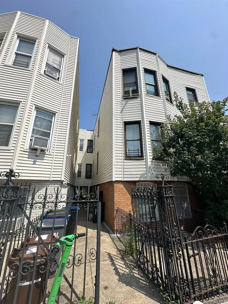 1916 Barnes Avenue Bronx NY 10462