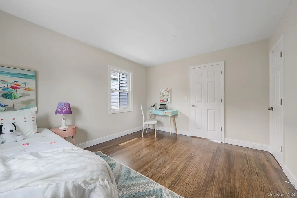 47 E Jackson Avenue Babylon NY 11702