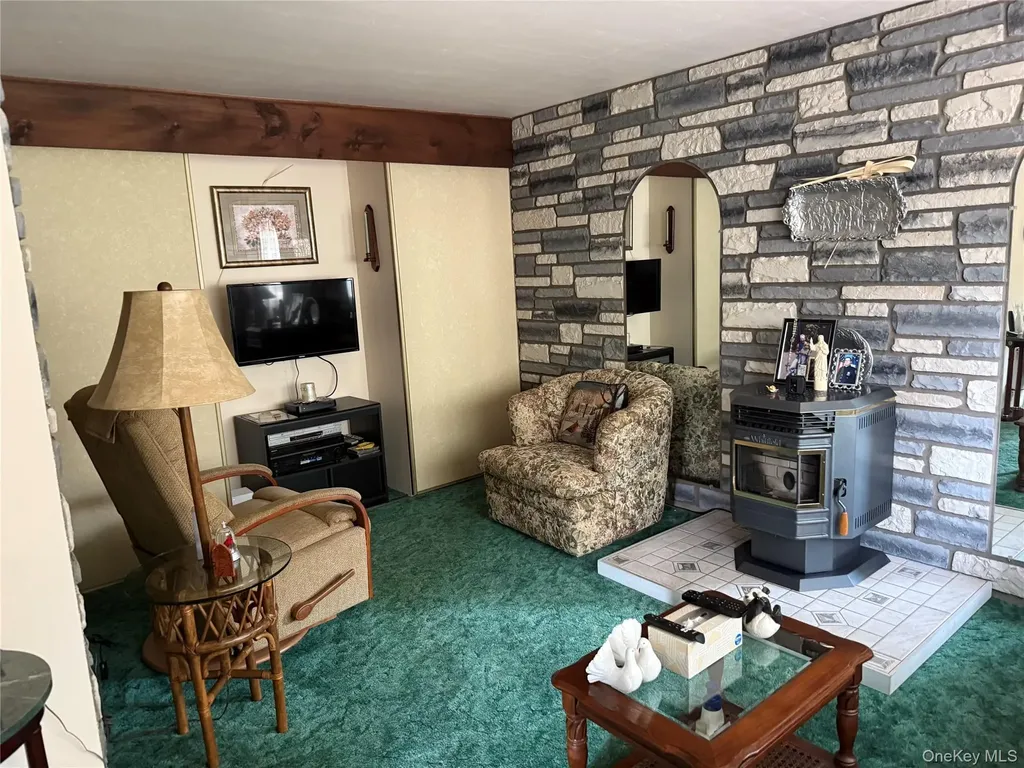 1 Hillside Lane Huntington NY 11743