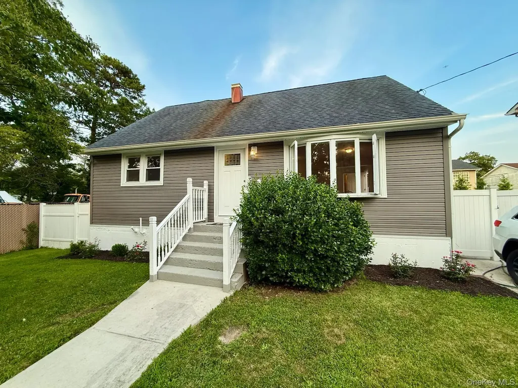 7 Beech Street Wyandanch NY 11798