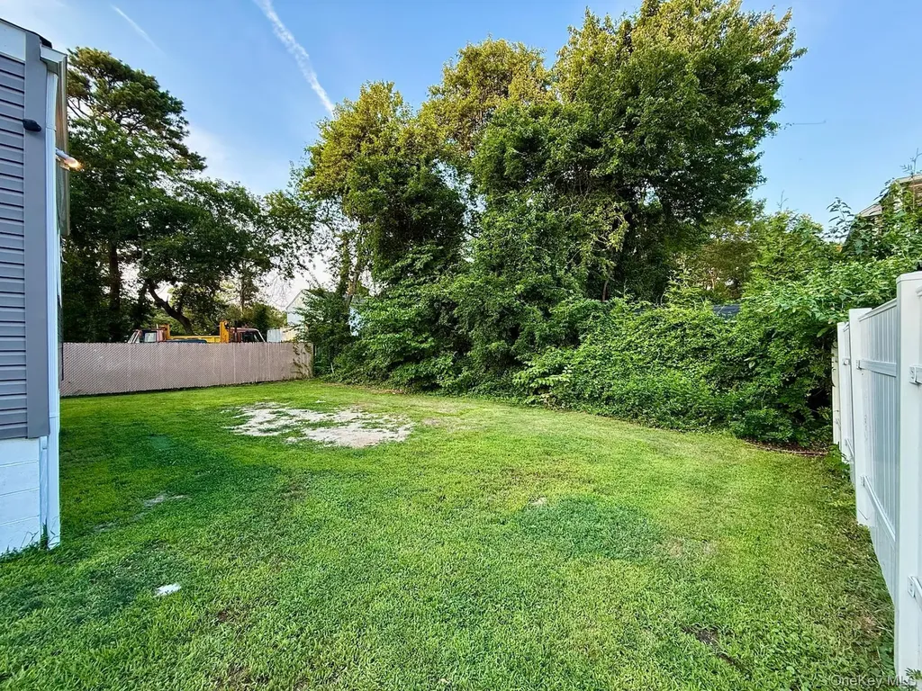 7 Beech Street Wyandanch NY 11798