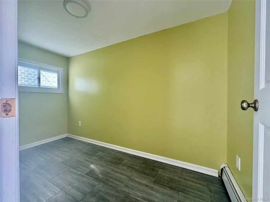 7 Sandy Lane Levittown NY 11756