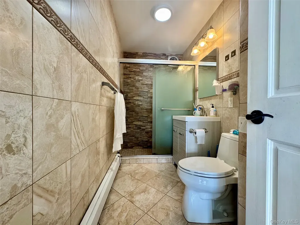 7 Sandy Lane Levittown NY 11756