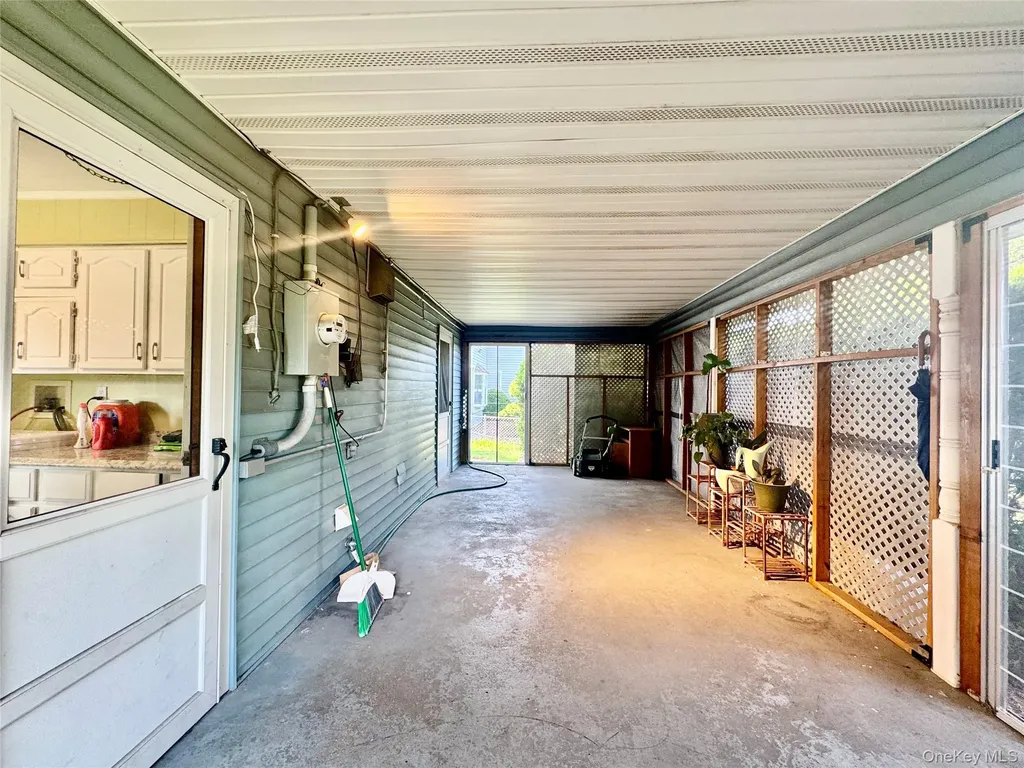 7 Sandy Lane Levittown NY 11756
