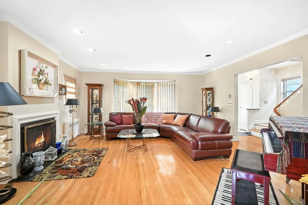 110-39 67 Drive Forest Hills NY 11375