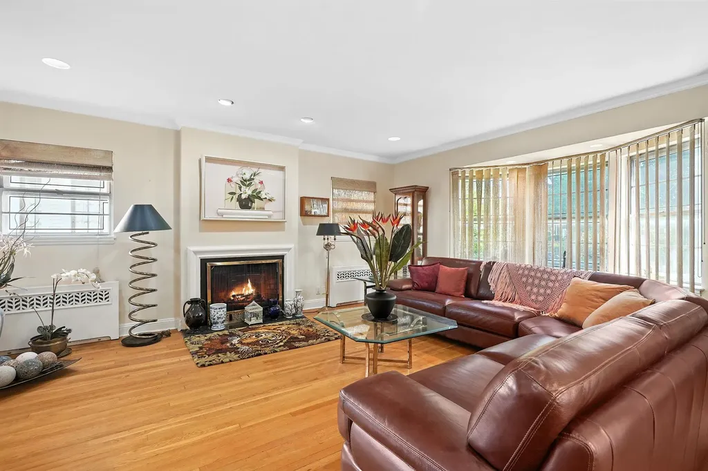 110-39 67 Drive Forest Hills NY 11375