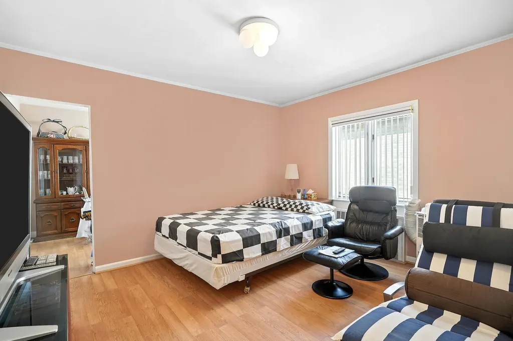110-39 67 Drive Forest Hills NY 11375