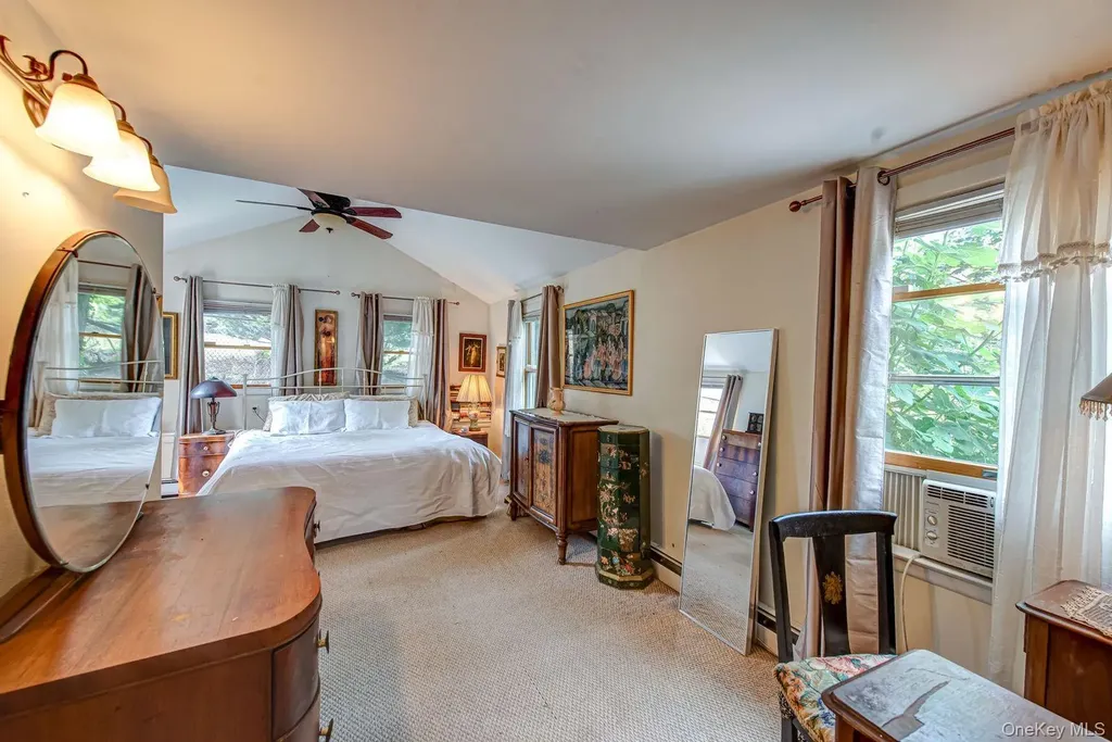 75 Upper Dock Road Kings Park NY 11754