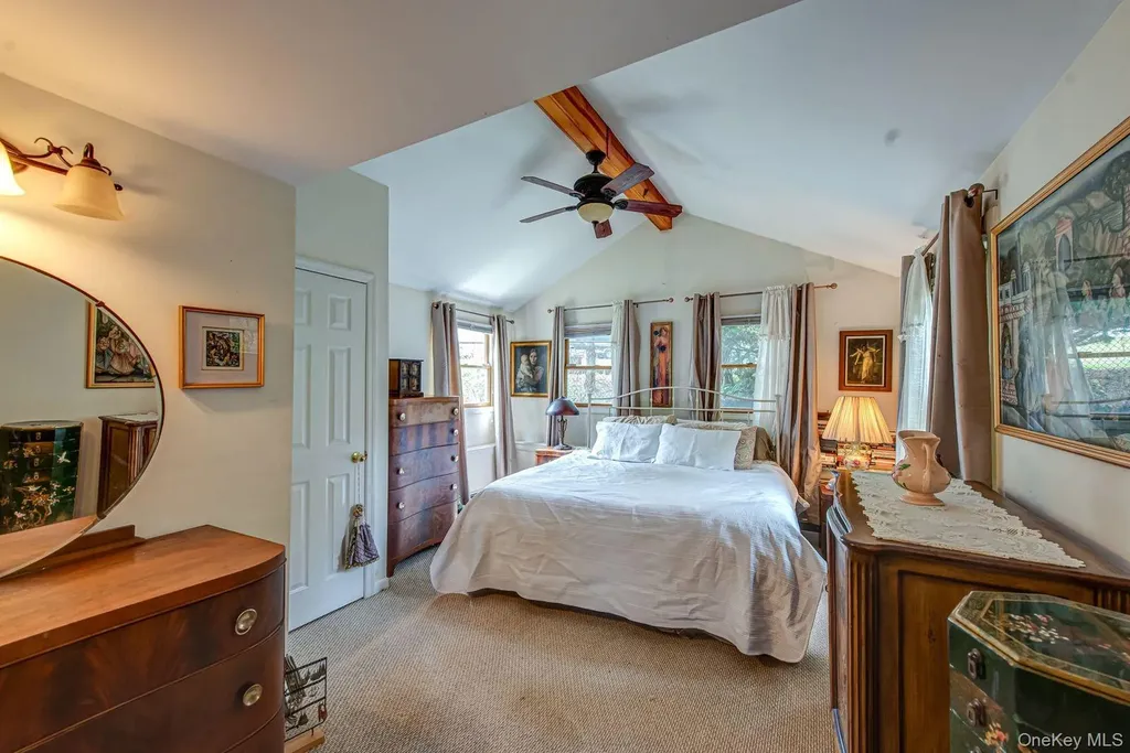 75 Upper Dock Road Kings Park NY 11754