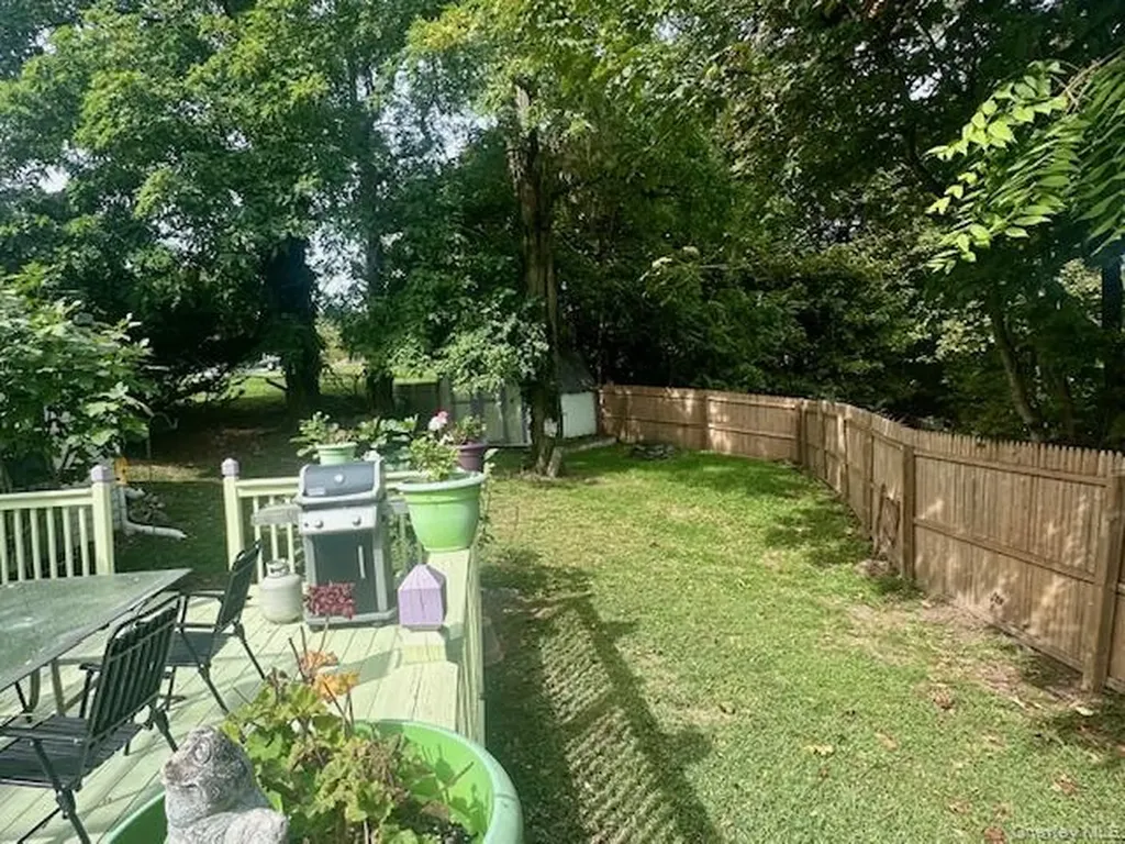 75 Upper Dock Road Kings Park NY 11754