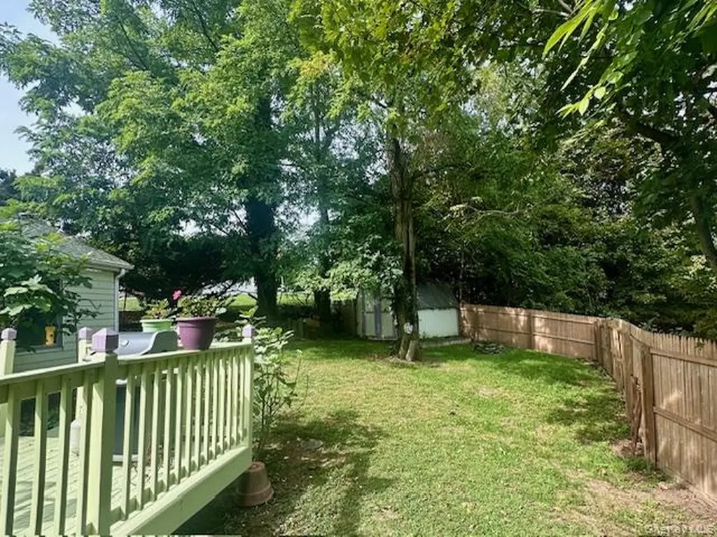 75 Upper Dock Road Kings Park NY 11754