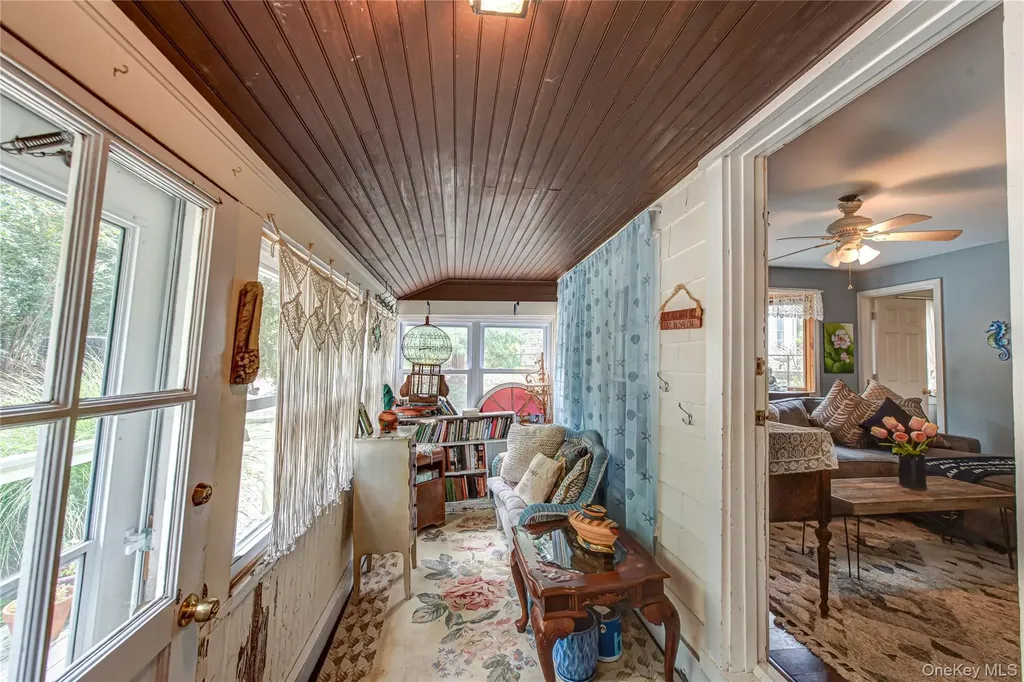 75 Upper Dock Road Kings Park NY 11754