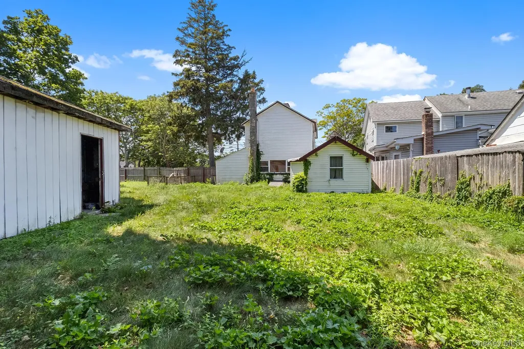 59 Irish Lane East Islip NY 11730